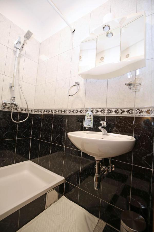 Apartmani Krka Rooms Lozovac Exterior photo