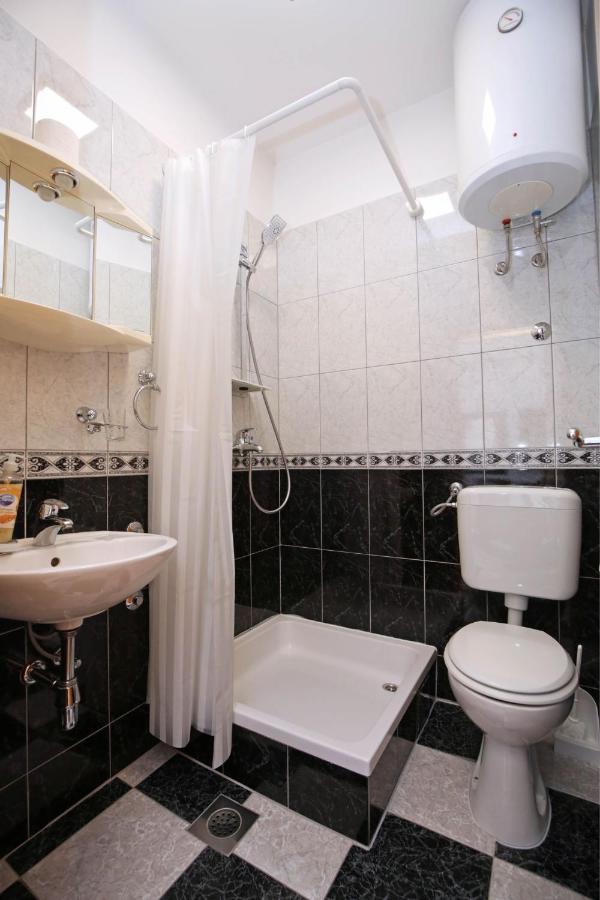 Apartmani Krka Rooms Lozovac Exterior photo
